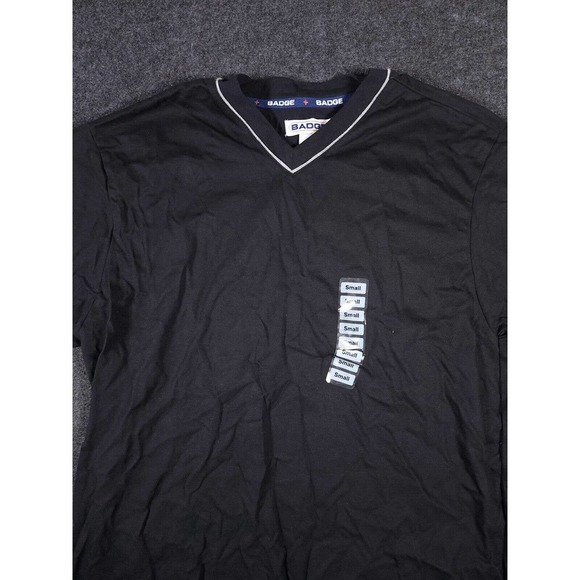 Badge Shirt Mens Small S Stretch Black Regular Short Sleeve V Neck Y2K NWT - Picture 2 of 11